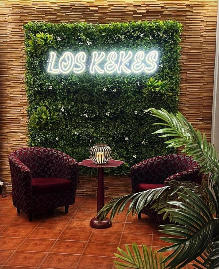 Hotel Los Kekes Кориа Экстерьер фото